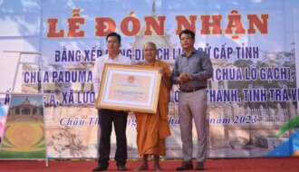 Lễ đón nhận bằng xếp hạng di tích lịch sử cấp tỉnh chùa Padumavansa Kompong Thmo (chùa Lò Gạch)